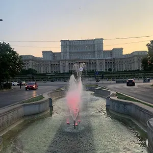 Chic Piata Constitutiei - View From The Balcony To The Palace Of Parliament Apartment